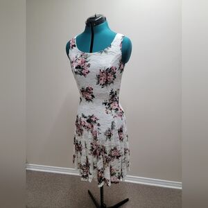Vintage Suzie Shier Floral Lace Dress
